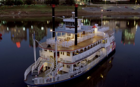 Memphis Riverboats