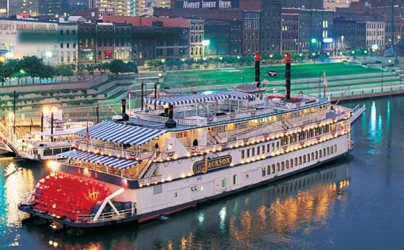 Riverboat Cruise Nashville