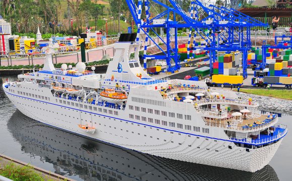 Lego Cruise ship