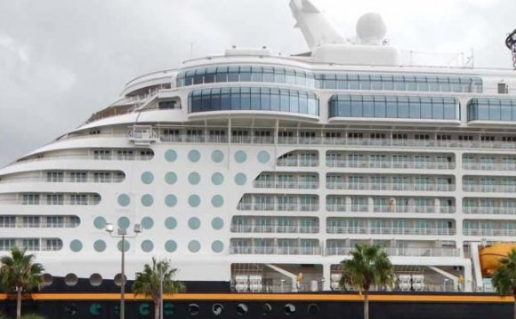 Disney Cruise Line transportation
